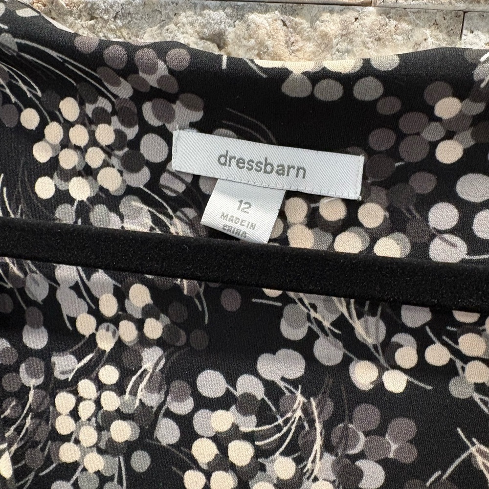 Dressbarn‎ Black, grey and Cream Long Sleeve Dress flowy fabric - Picture 4 of 9